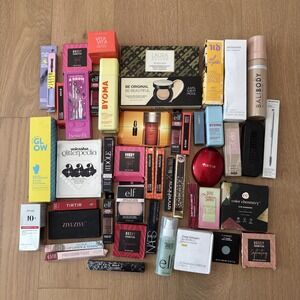 NEW 45 PIECE RESELLER LOT Makeup skincare Mac Kylie Bali Body Tarte Nars Lancome